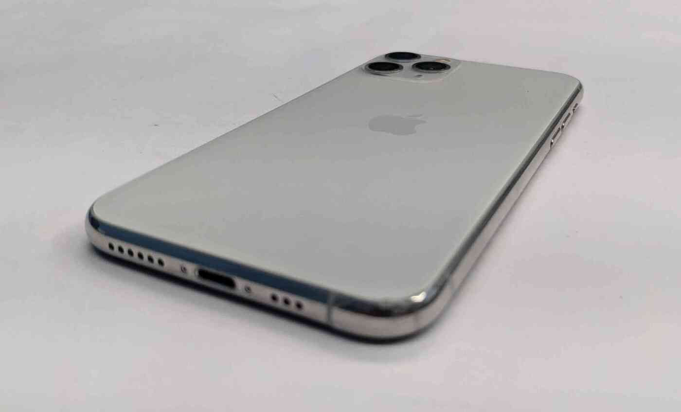 457 iPhone11 Pro 256GB Silver iPhone 11 Pro 64GB Silver - From